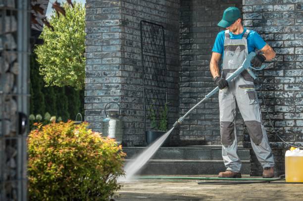Professional Pressure Washing Services in Floresville, TX